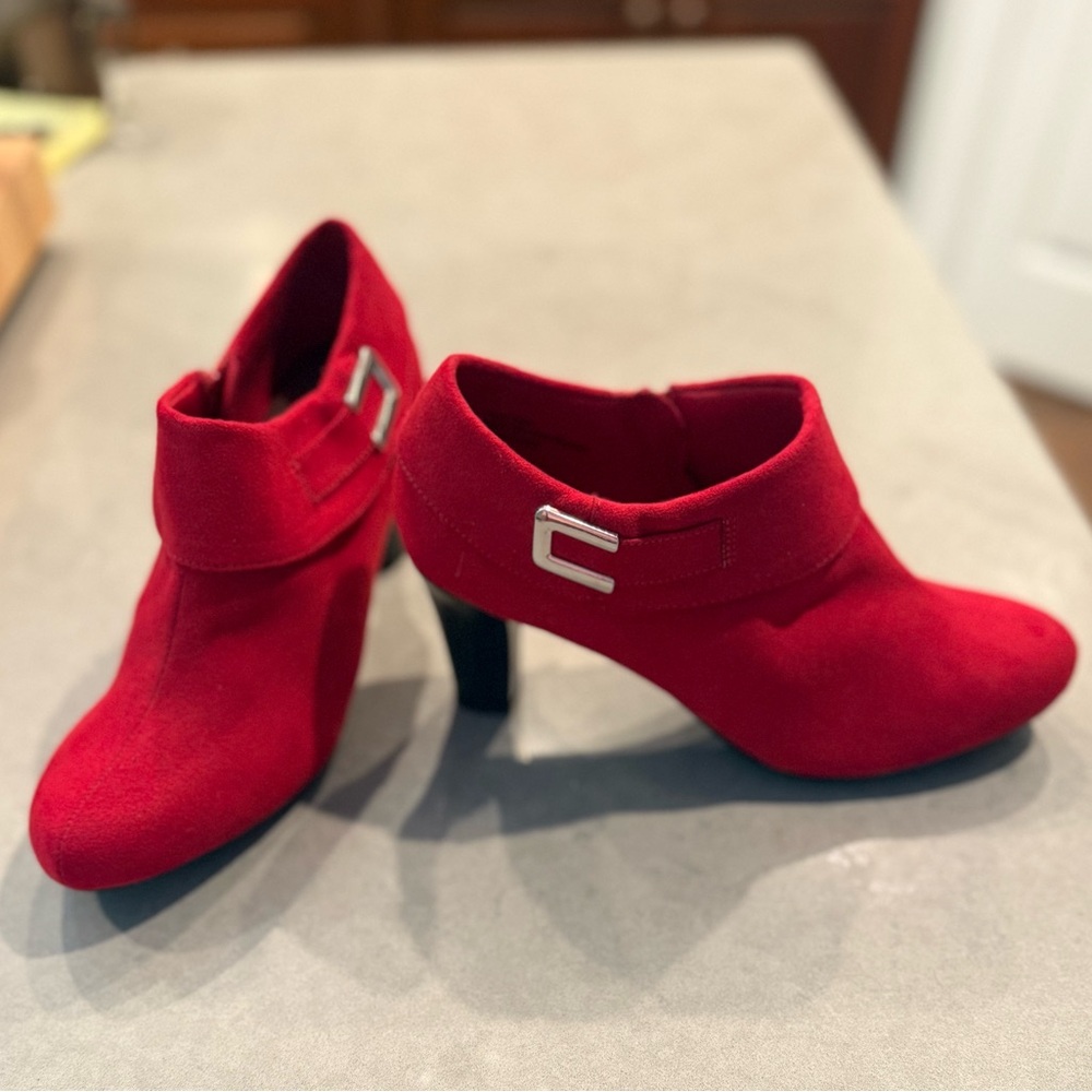 Elegant Red Women's Ankle Boots never worn